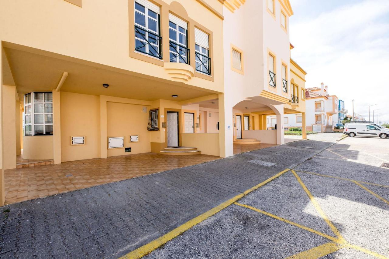 Апартаменты Baleal Pointsurprise House Экстерьер фото