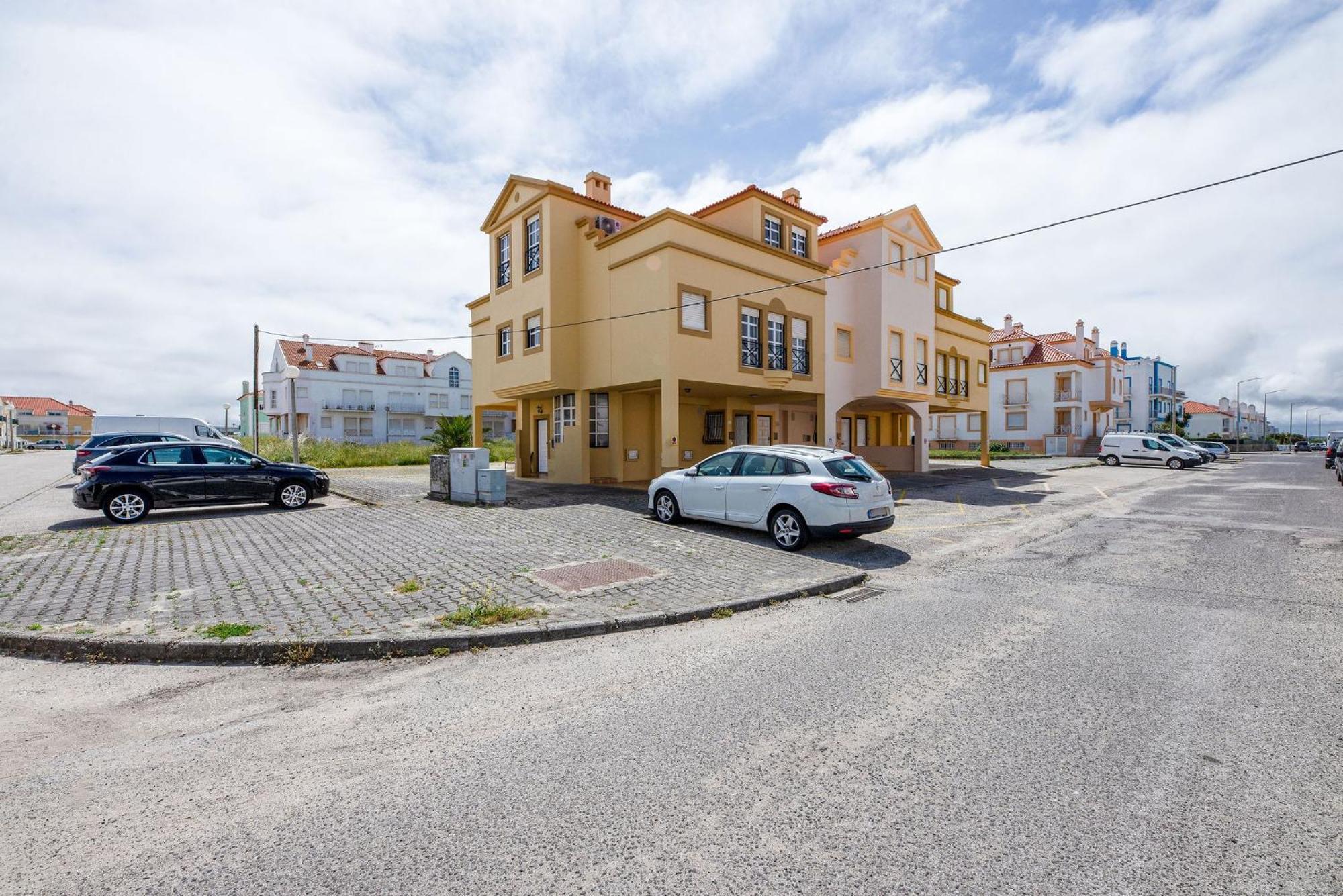 Апартаменты Baleal Pointsurprise House Экстерьер фото
